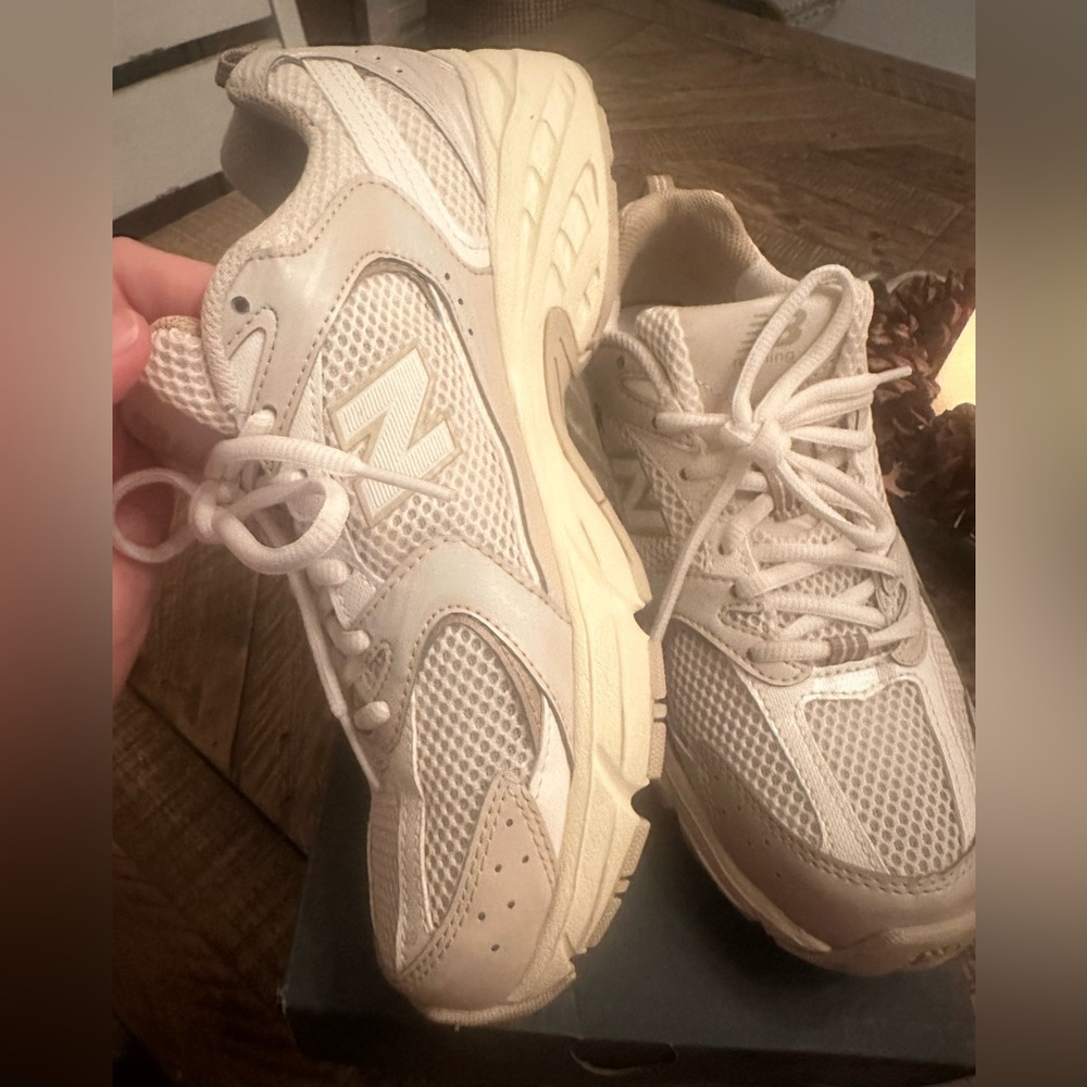 New Balance 530 Beige 8.5 - Picture 9 of 11